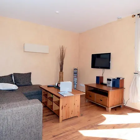 Semesterbostad Wendstrasse 10, Ferienhaushaelfte Heiligenhafen